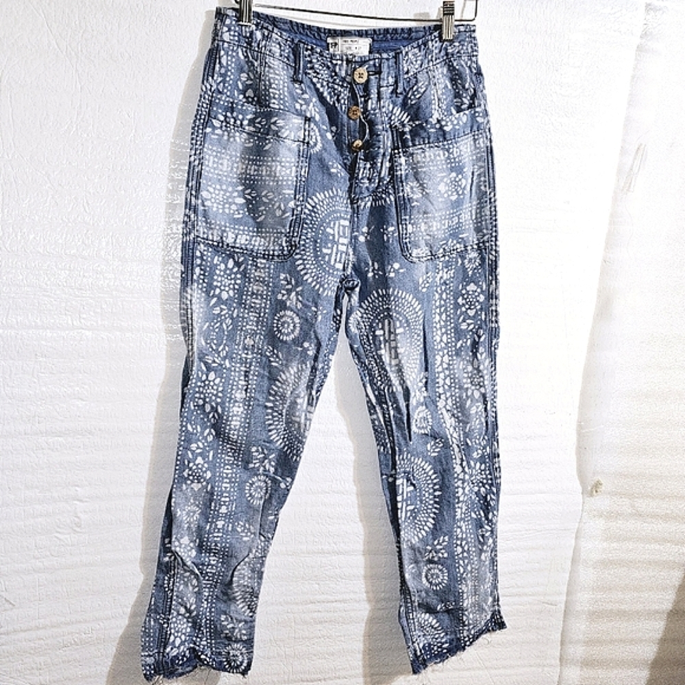 Free People ISLAND VIBES DISCHARGE TROUSERS IN BLUE - Picture 5 of 15